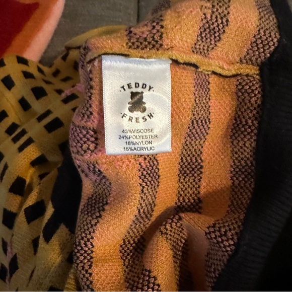 Teddy Fresh yellow Black Checkered knit Sweater size large FLAWS unique collared - Picture 10 of 11